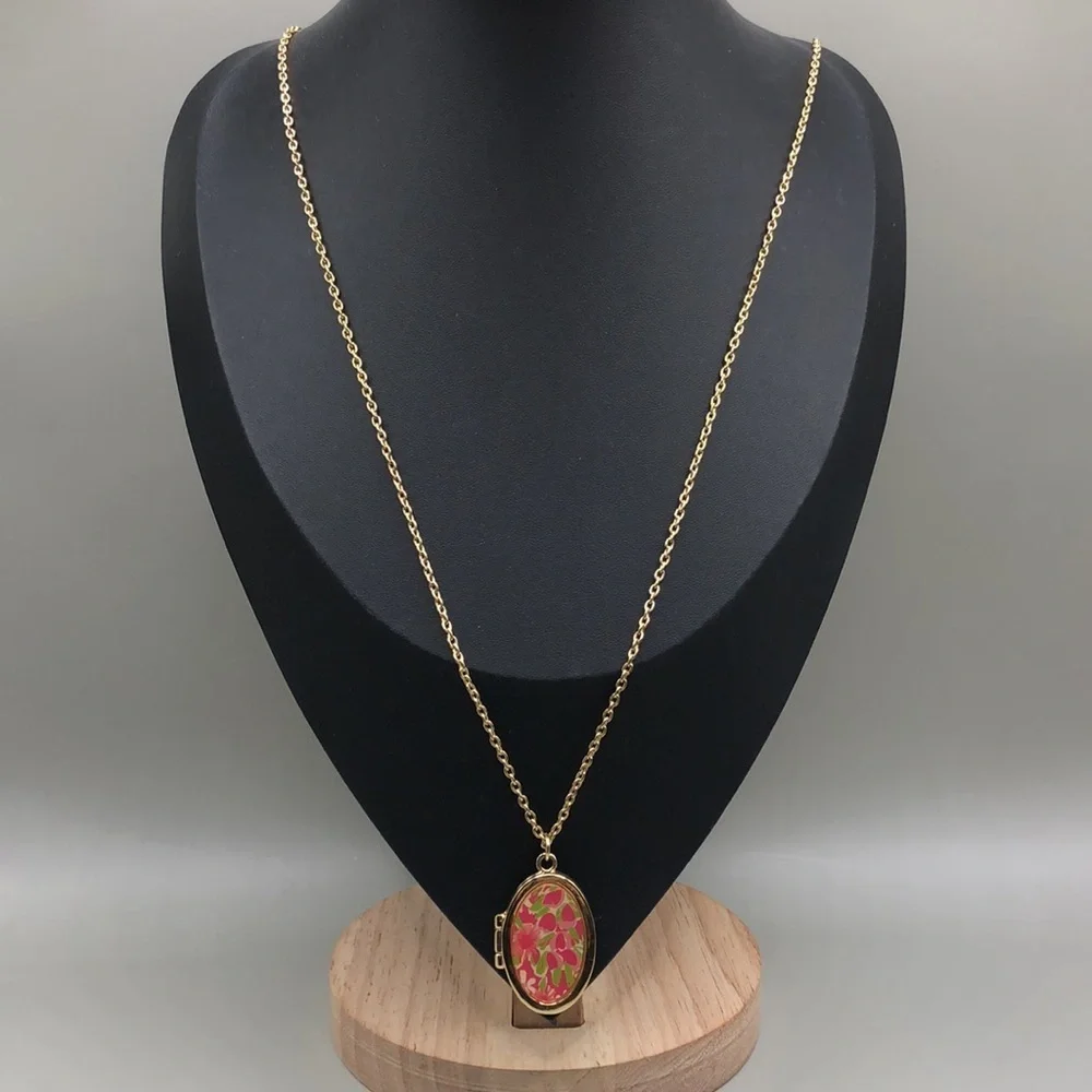 Lilly Pulitzer Flower Floral Locket  Pendant Gold Tone Chain Necklace